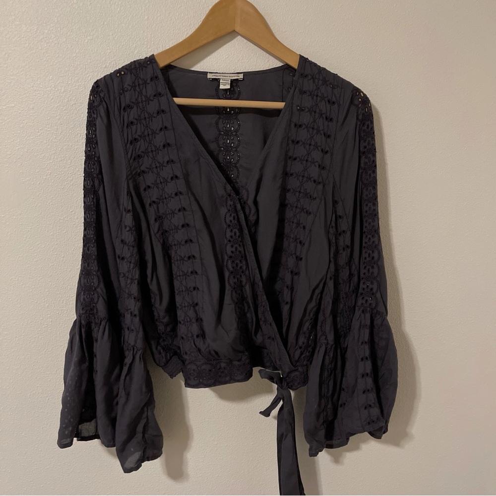 American Eagle Cropped Bell Sleeve Eyelet Top Side Tie Charcoal Gray Modal-S